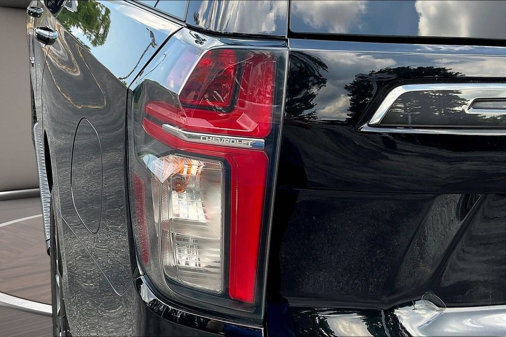Used 2021 Chevrolet Tahoe Z71 w/ Rear Media and Nav Package AWD/4WD image 26