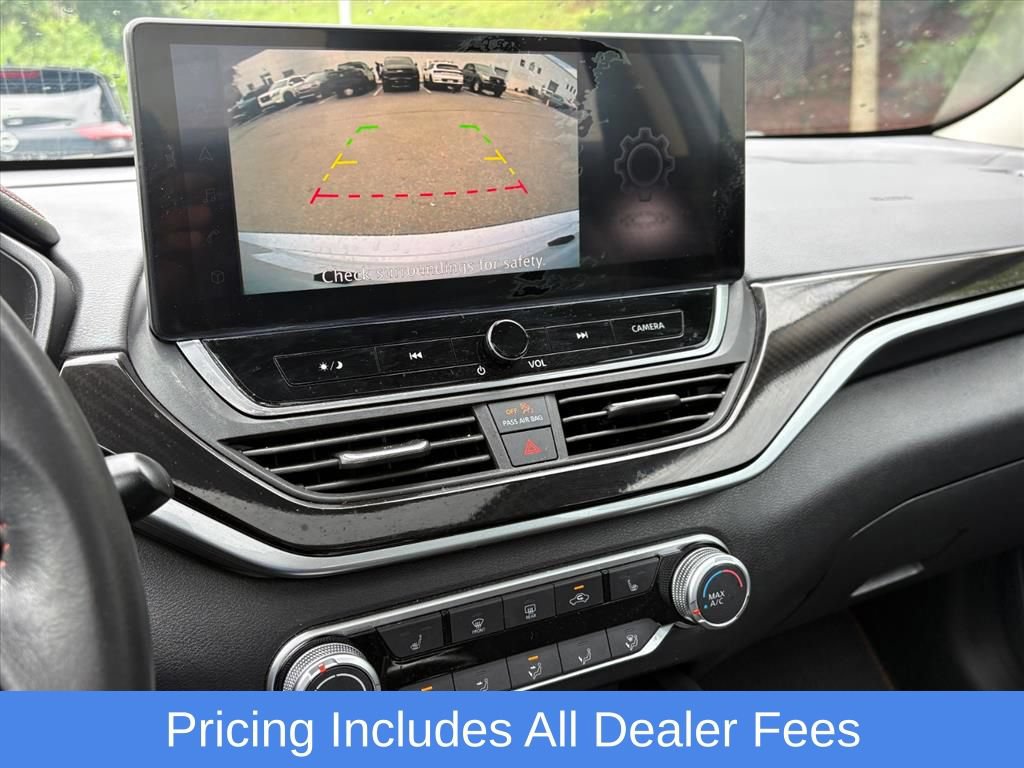Used 2024 Nissan Altima 2.5 SR w/ SR Premium Package AWD/4WD image 11