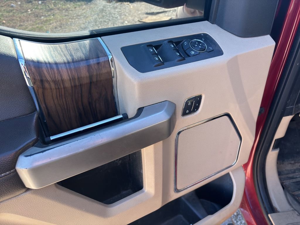 Used 2018 Ford F150 Lariat image 18