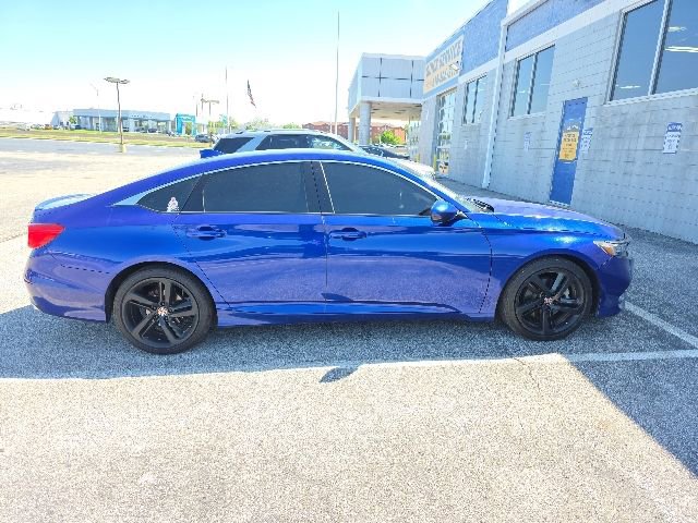 Used 2019 Honda Accord Sport image 6