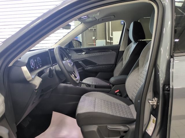 Used 2025 Volkswagen Tiguan S AWD/4WD image 14