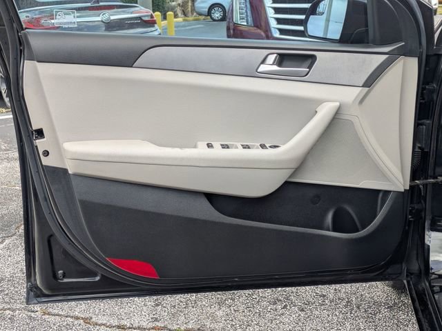 Used 2015 Hyundai Sonata SE FWD image 9
