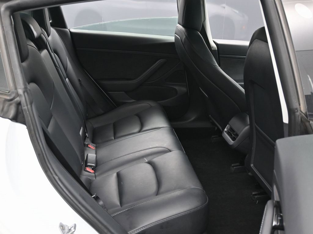 Used 2020 Tesla Model 3 Standard Range Plus image 40