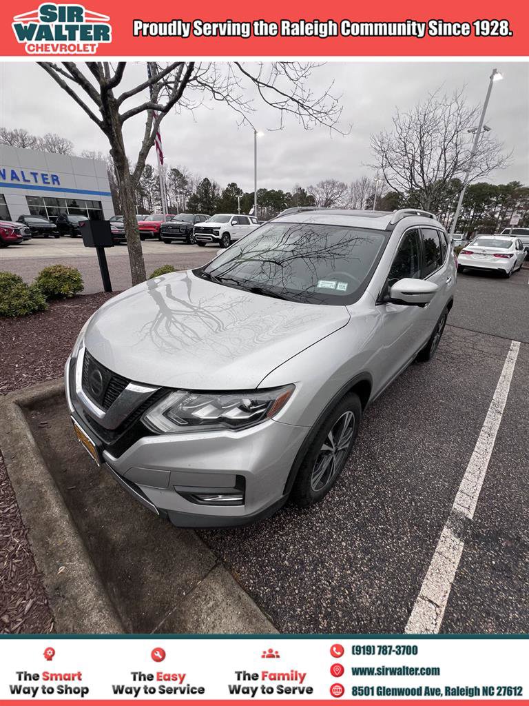 Used 2017 Nissan Rogue SL w/ SL Premium Package
