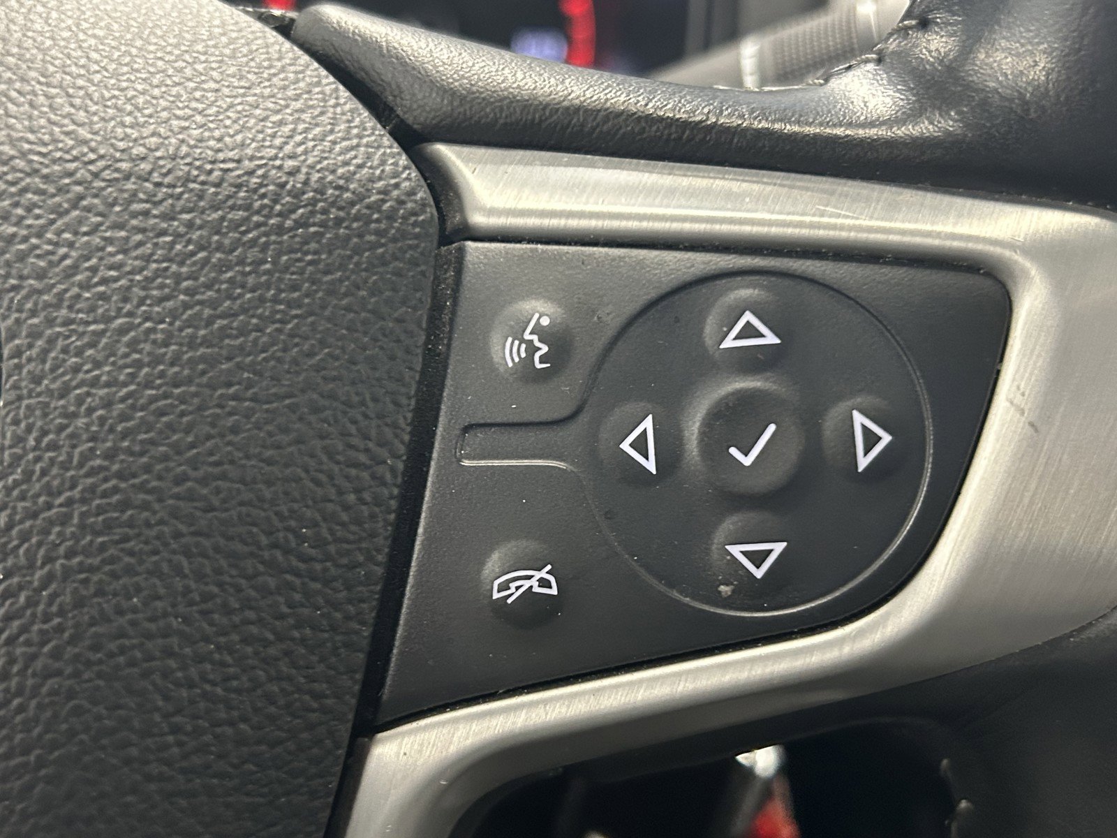 Used 2016 GMC Canyon SLT image 24