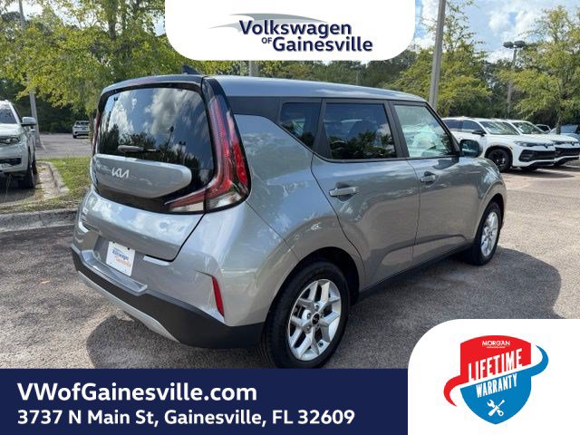 Used 2025 Kia Soul LX w/ LX Technology Package FWD image 6
