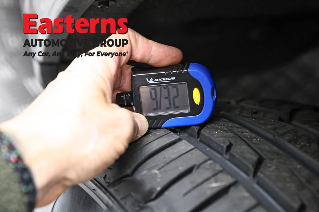 Used 2024 Jeep Wagoneer Series II AWD/4WD image 31