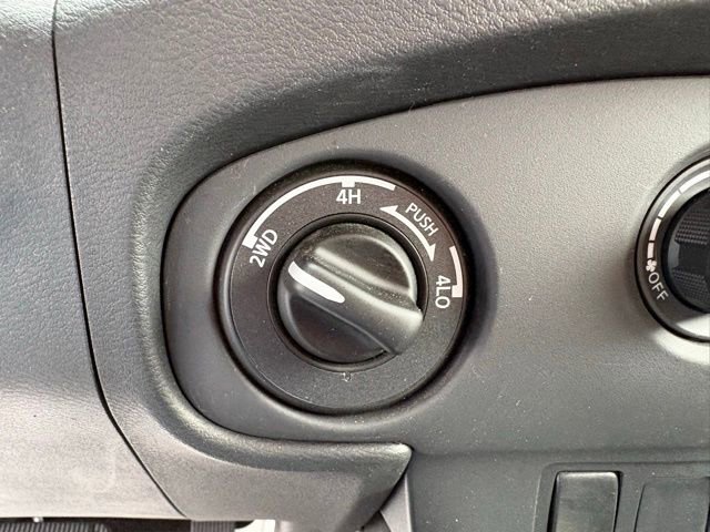 Used 2023 Nissan Frontier SV w/ Tow Package image 23