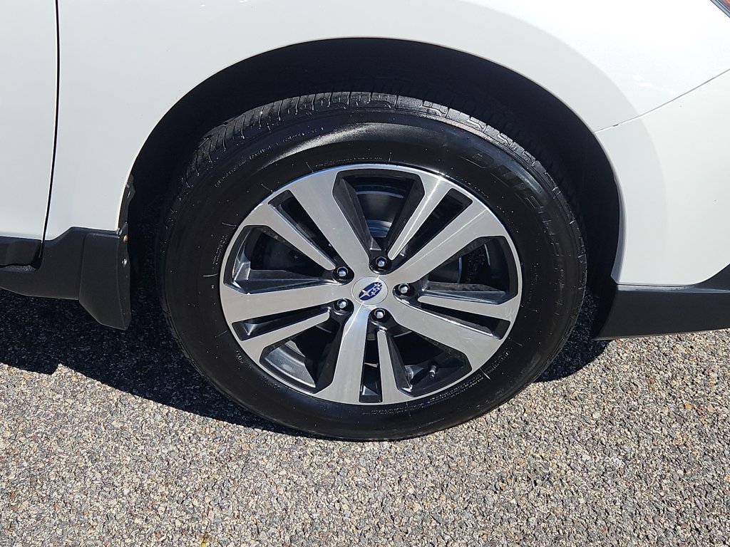 Used 2019 Subaru Outback 2.5i Limited AWD/4WD image 10
