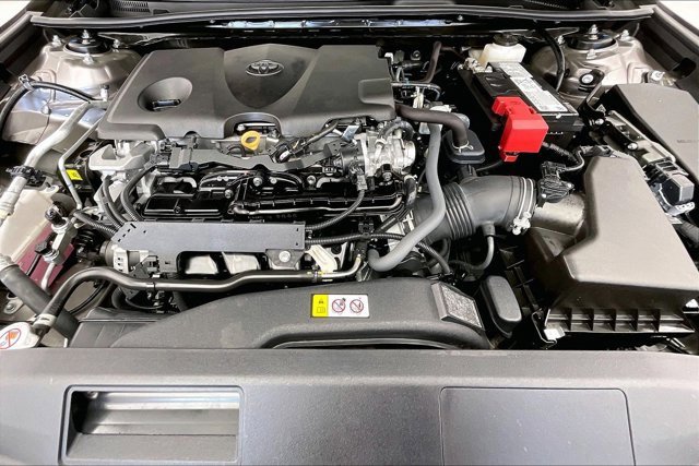 Used 2024 Toyota Camry SE image 9