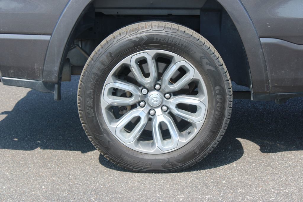 Used 2020 RAM 1500 Laramie w/ Sport Appearance Package image 12