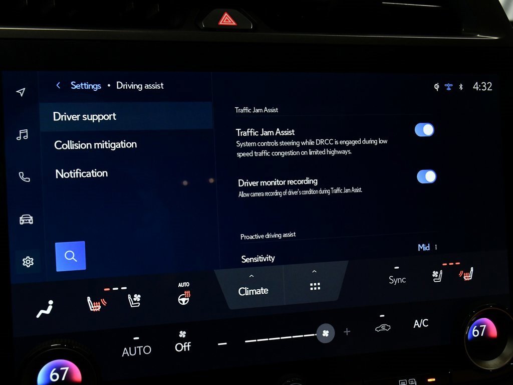 Used 2023 Lexus RZ 450e Premium image 30