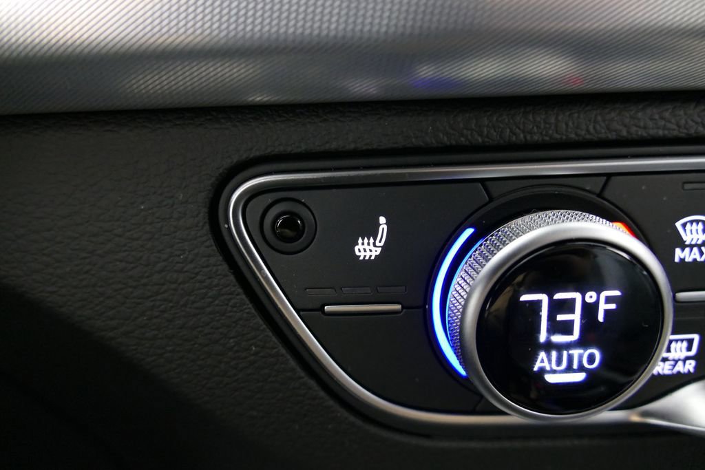 Used 2025 Audi Q5 2.0T Premium image 12