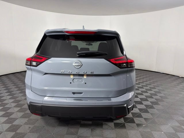 Certified 2026 Nissan Rogue SV FWD image 11