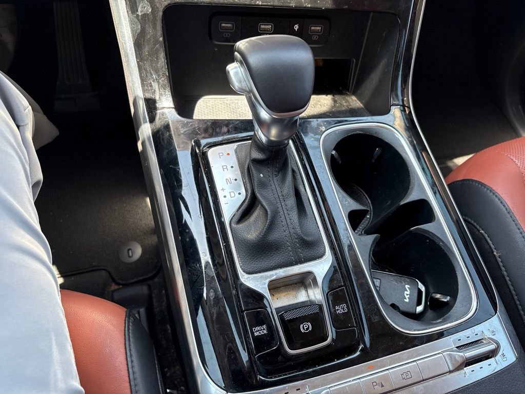 Used 2023 Kia Carnival SX FWD image 15