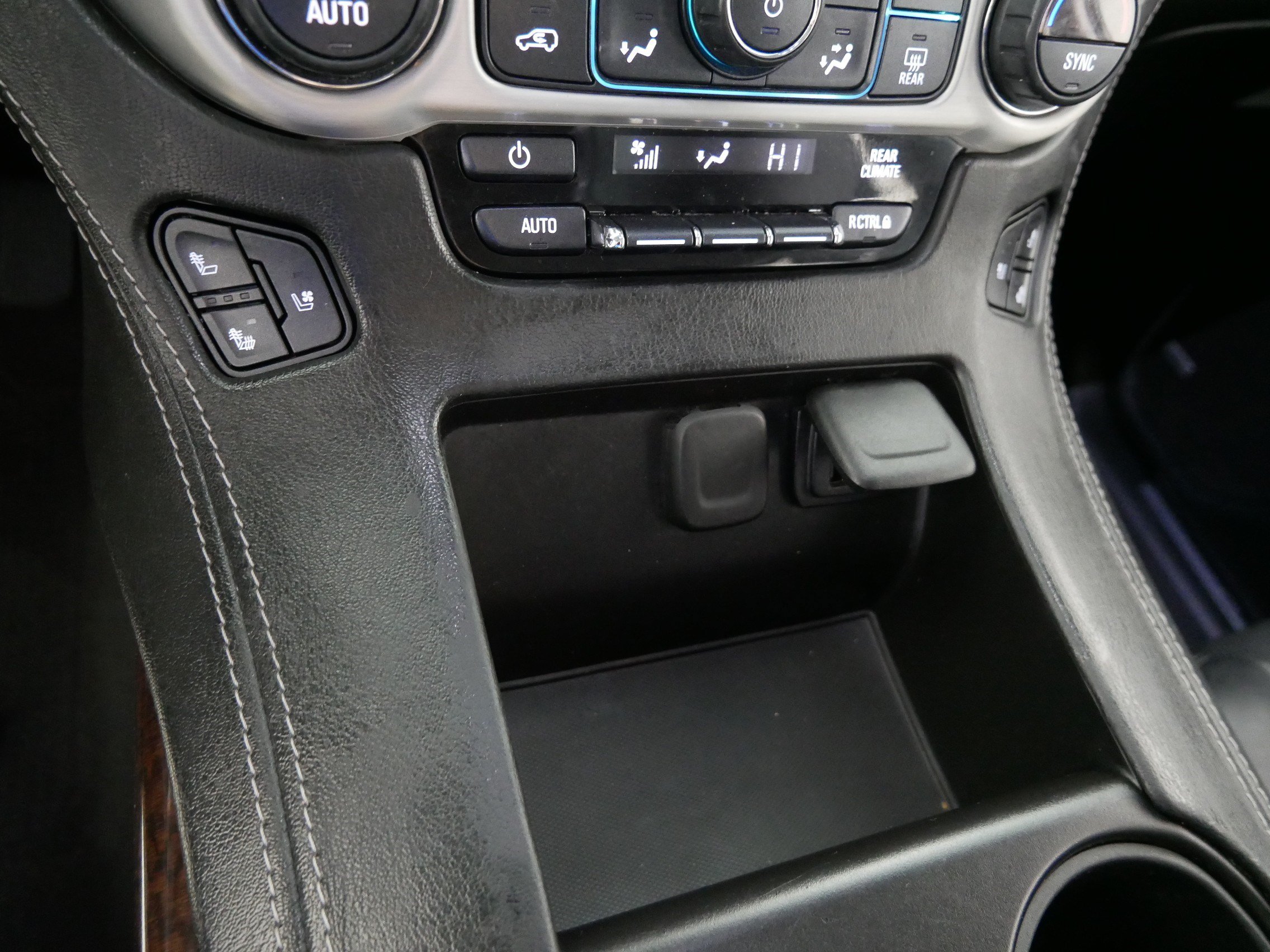 Certified 2019 GMC Yukon SLT AWD/4WD image 29