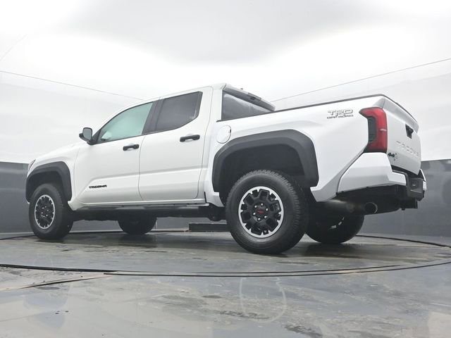 Used 2025 Toyota Tacoma TRD Off-Road AWD/4WD image 48