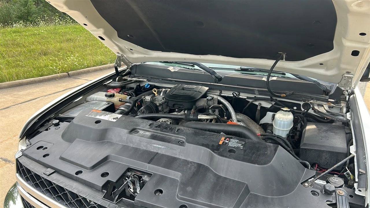 Used 2011 Chevrolet Silverado 3500 W/T RWD image 27