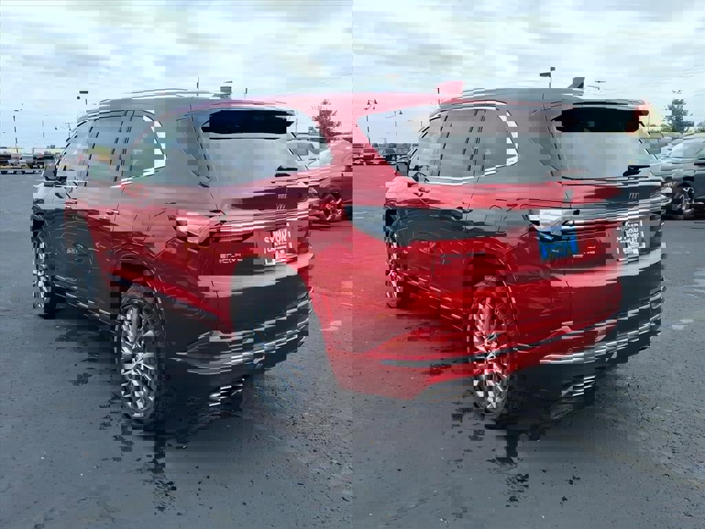 Used 2025 Buick Enclave Avenir w/ Super Cruise Package image 3