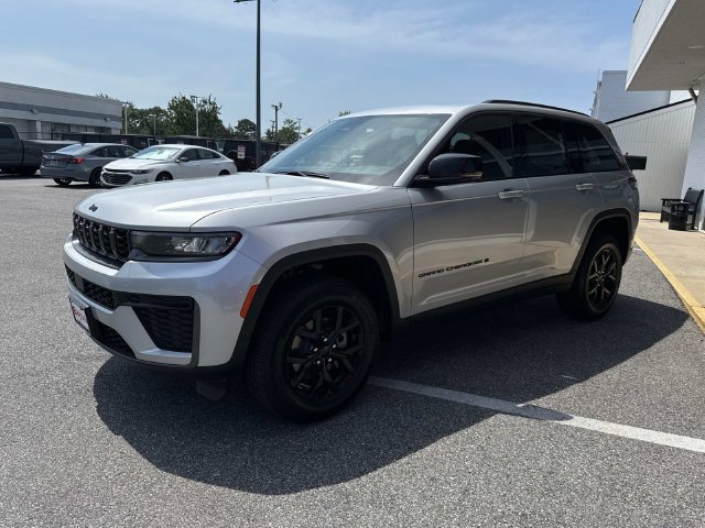 New 2026 Jeep Grand Cherokee Altitude AWD/4WD image 7