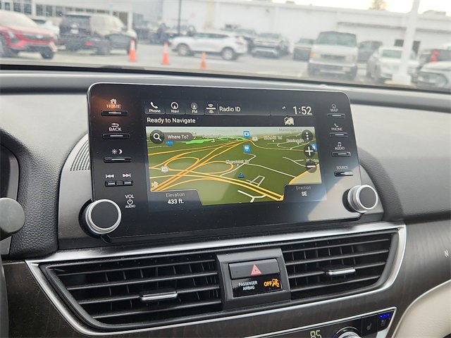 Used 2018 Honda Accord Touring image 17