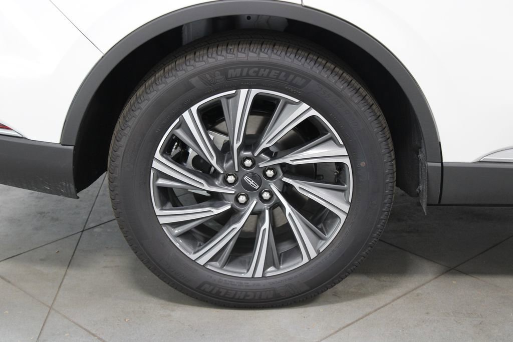 New 2026 Lincoln Aviator AWD image 13