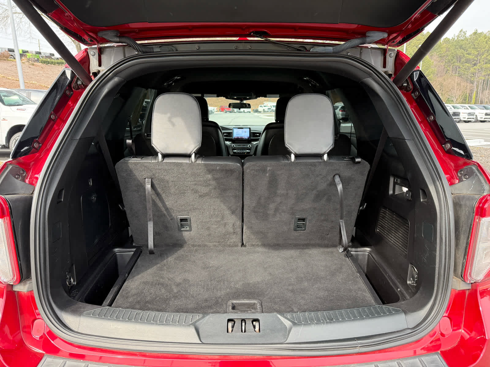 Used 2020 Ford Explorer XLT w/ Equipment Group 202A image 31