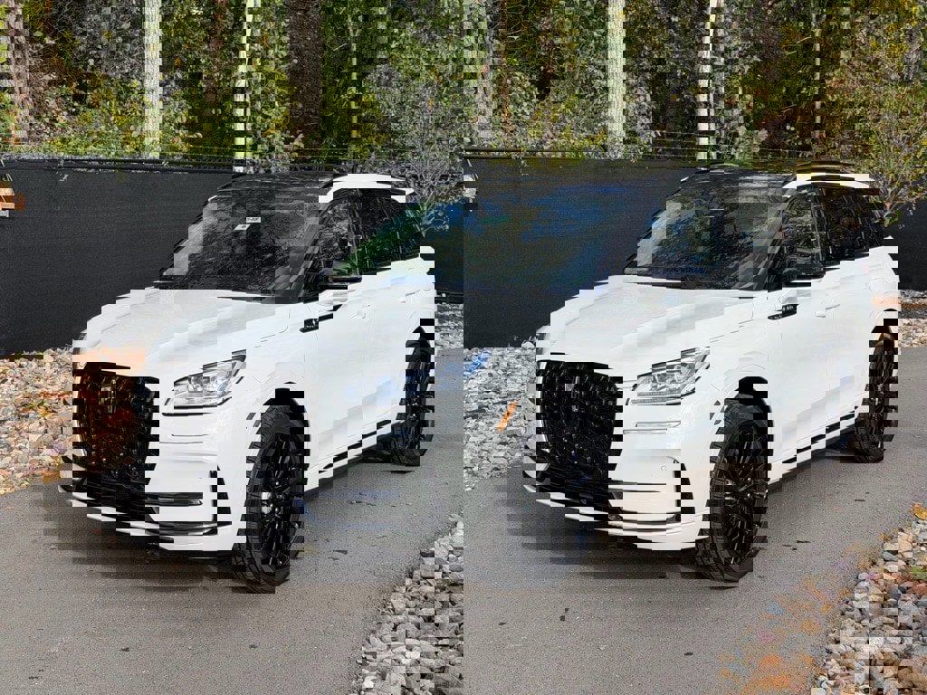 New 2026 Lincoln Corsair Reserve w/ Jet Appearance Package