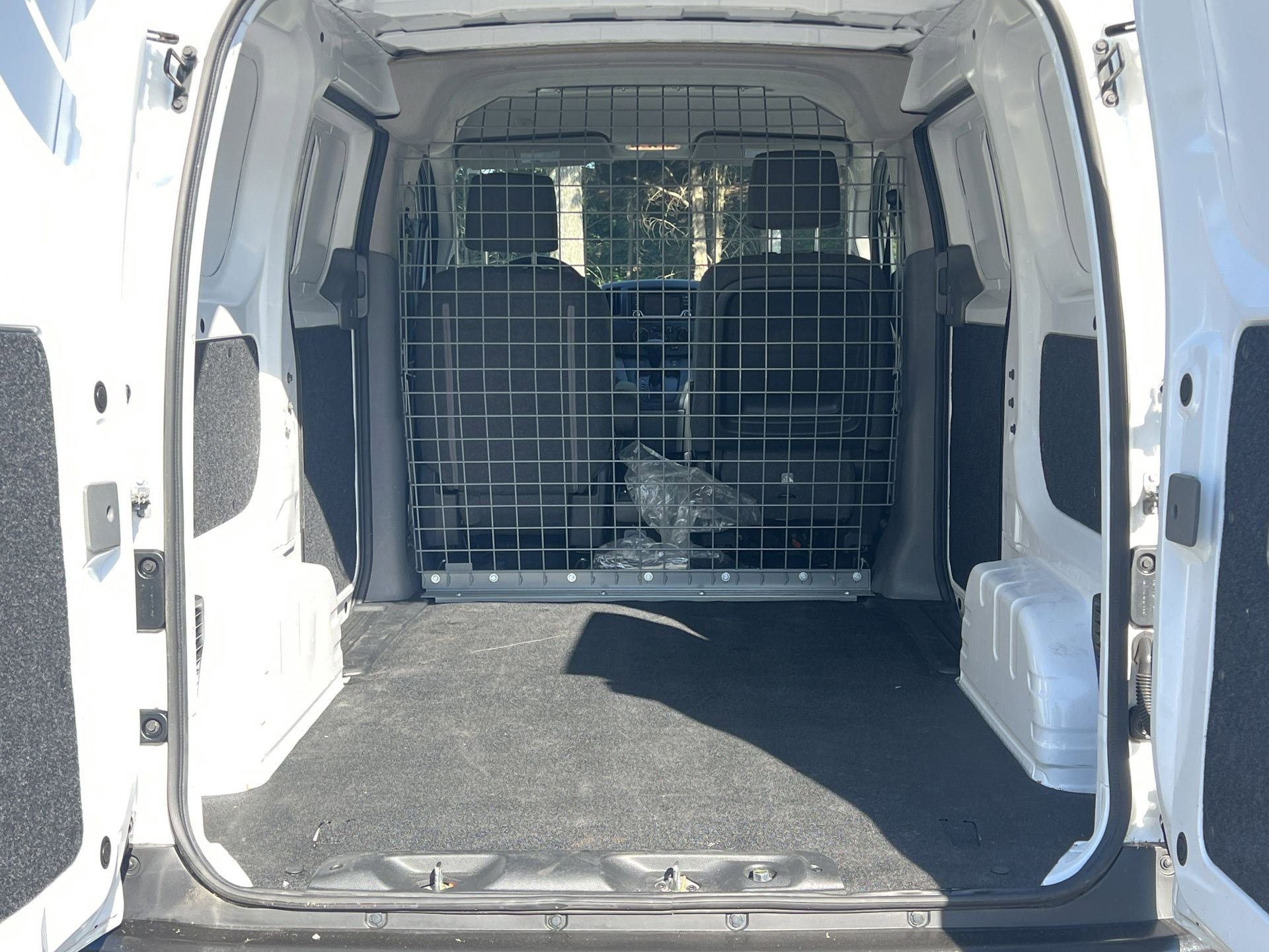 Used 2019 Nissan NV200 S w/ Cruise Control Package image 18