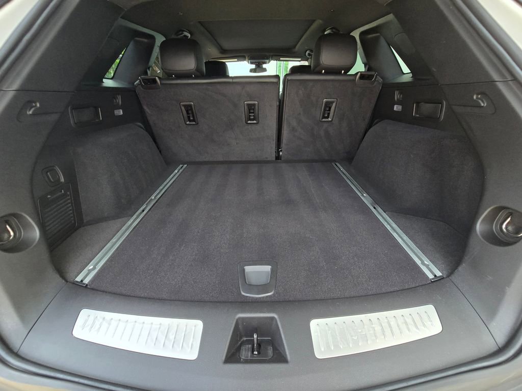 Used 2024 Cadillac XT5 Premium Luxury FWD image 30