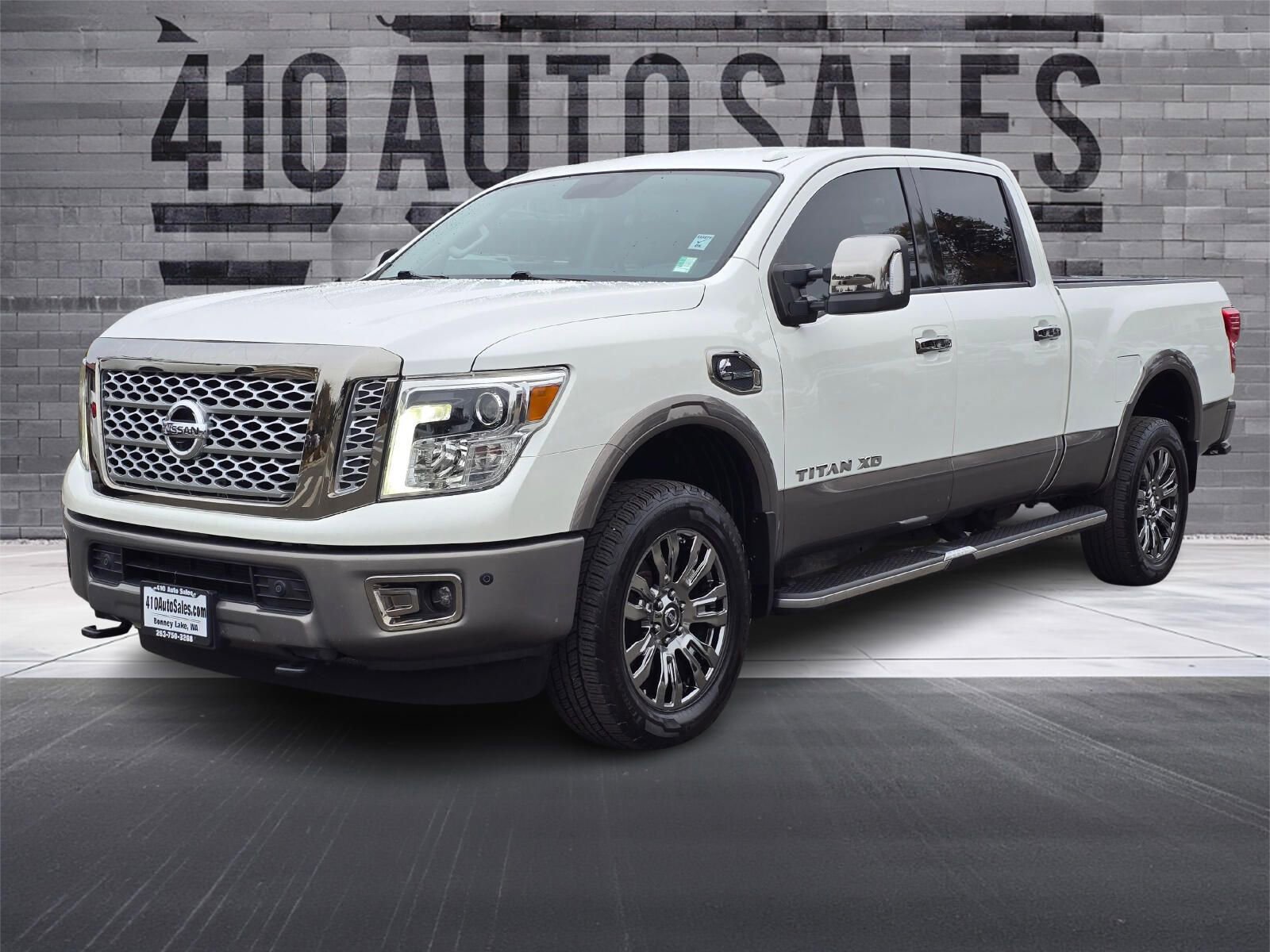 Used 2019 Nissan Titan Platinum Reserve w/ Platinum Utility Package AWD/4WD image 6