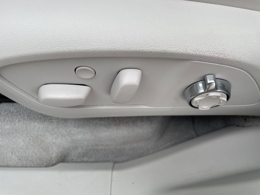 Used 2025 Buick Enclave Avenir w/ Super Cruise Package image 18