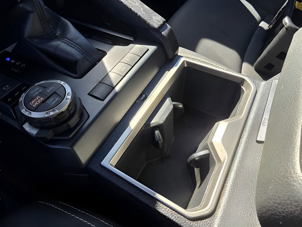 Used 2024 Toyota Tacoma TRD Off-Road image 30