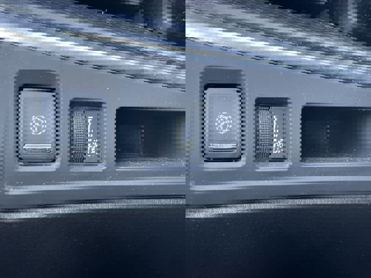 Certified 2023 Cadillac XT5 Premium Luxury image 30