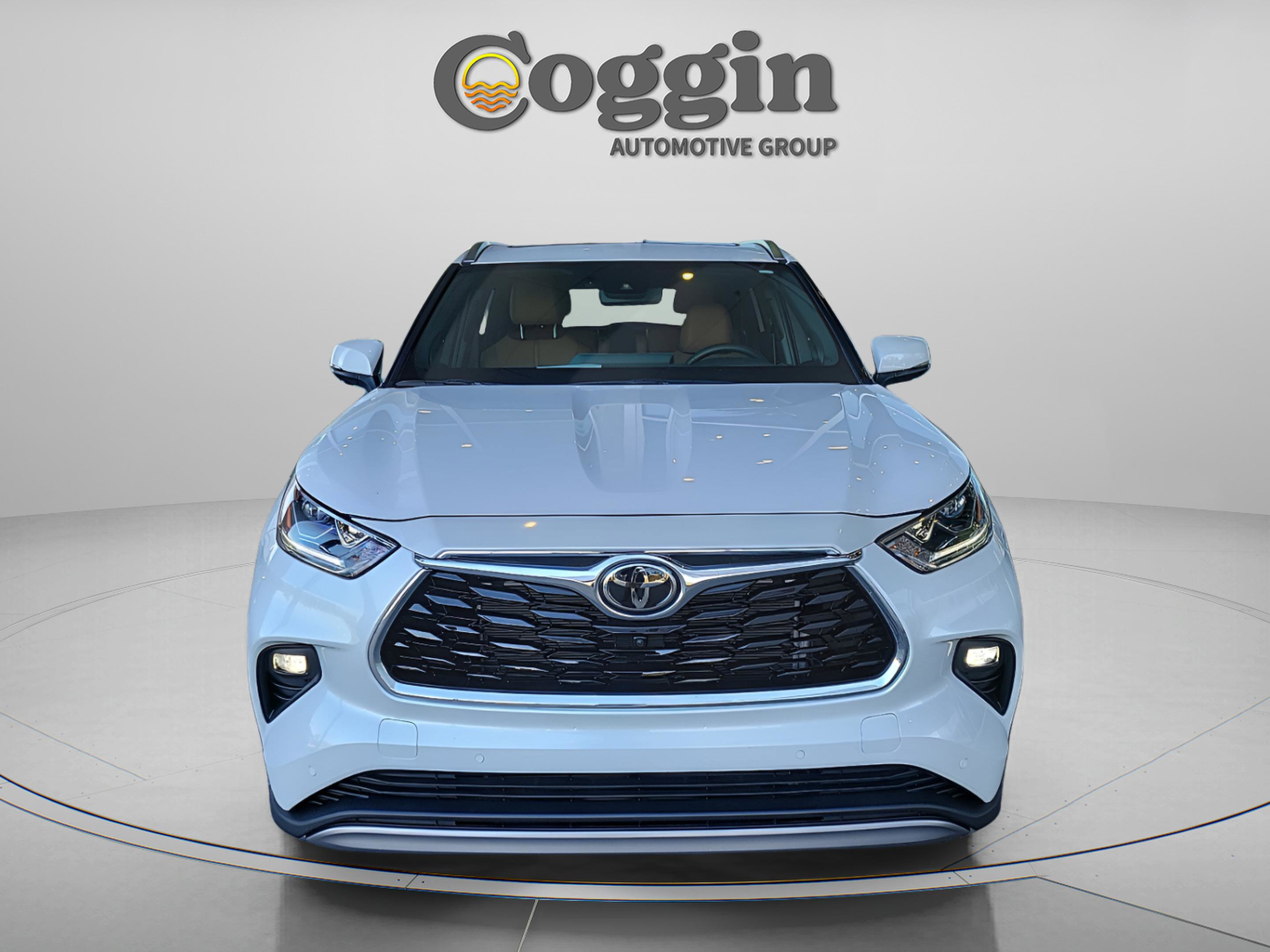 Used 2024 Toyota Highlander Platinum image 6