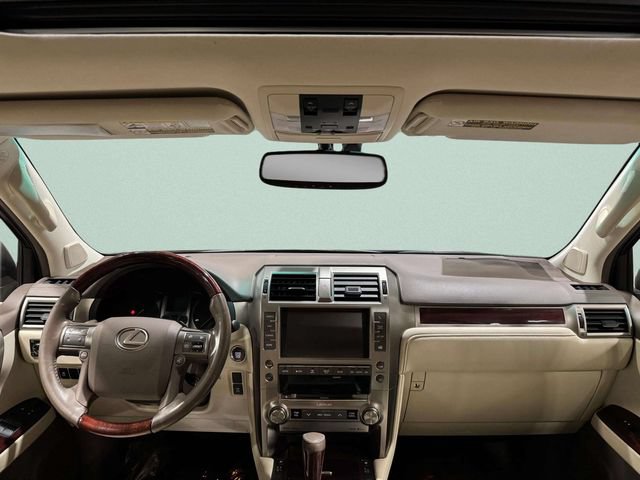 Used 2016 Lexus GX 460 w/ Premium Package AWD/4WD image 9