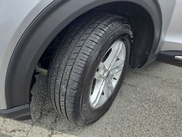 Used 2020 Ford Explorer XLT w/ Equipment Group 202A RWD image 34