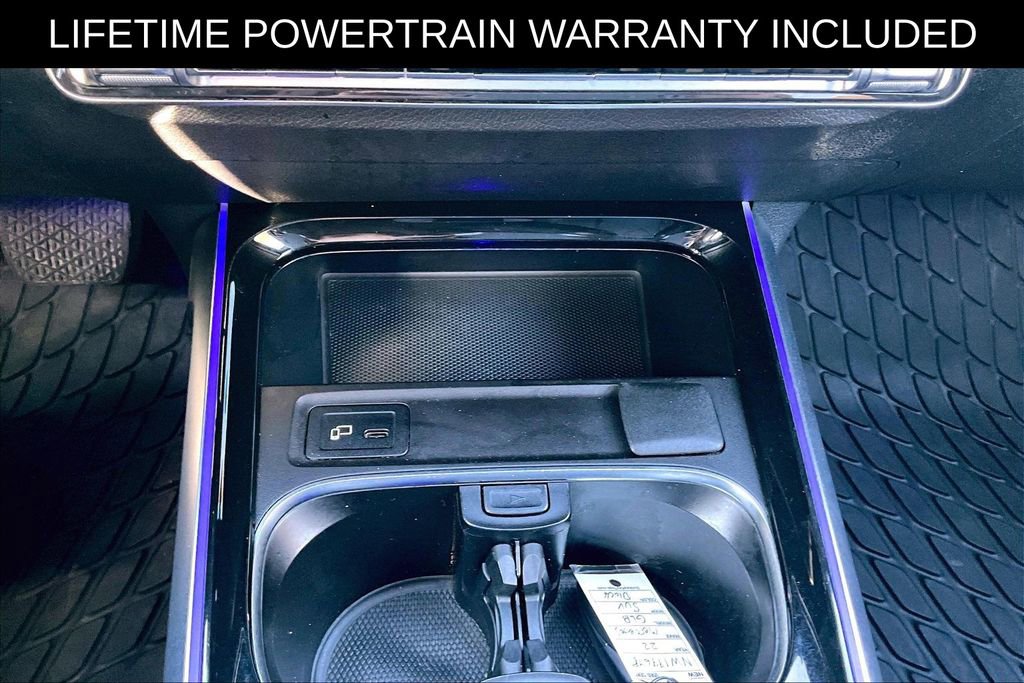 Used 2022 Mercedes-Benz GLB 250 image 24