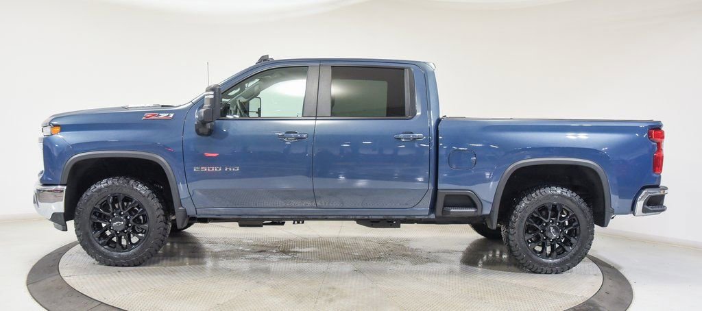 Used 2025 Chevrolet Silverado 2500 LT w/ Safety Package image 8