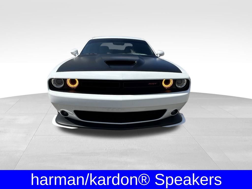 Used 2015 Dodge Challenger SRT image 9