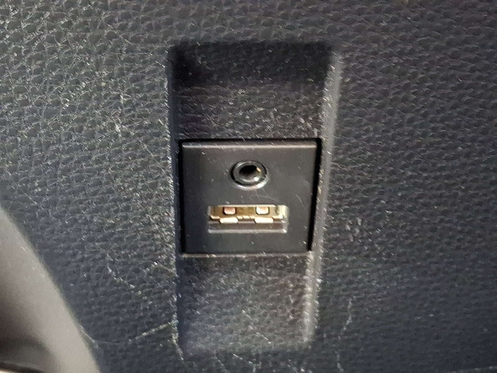 Used 2020 Toyota Corolla LE image 22