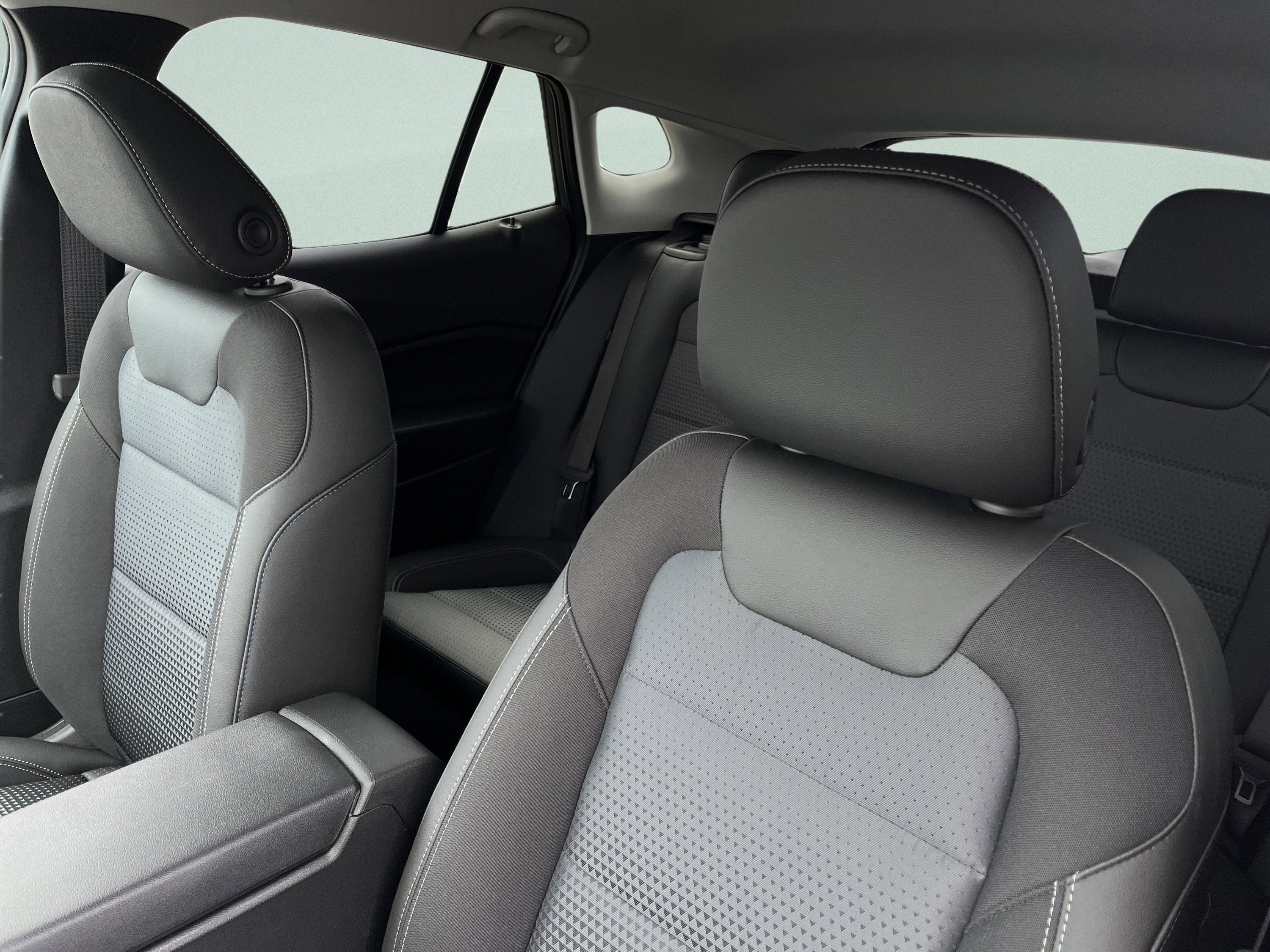 New 2026 Chevrolet Trax LT image 15