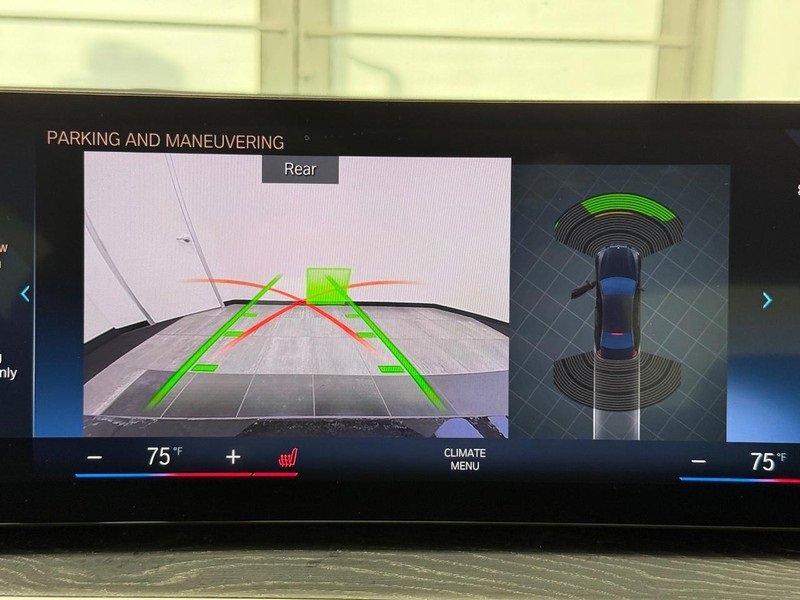 Used 2024 BMW 330i xDrive Sedan w/ Premium Package image 19