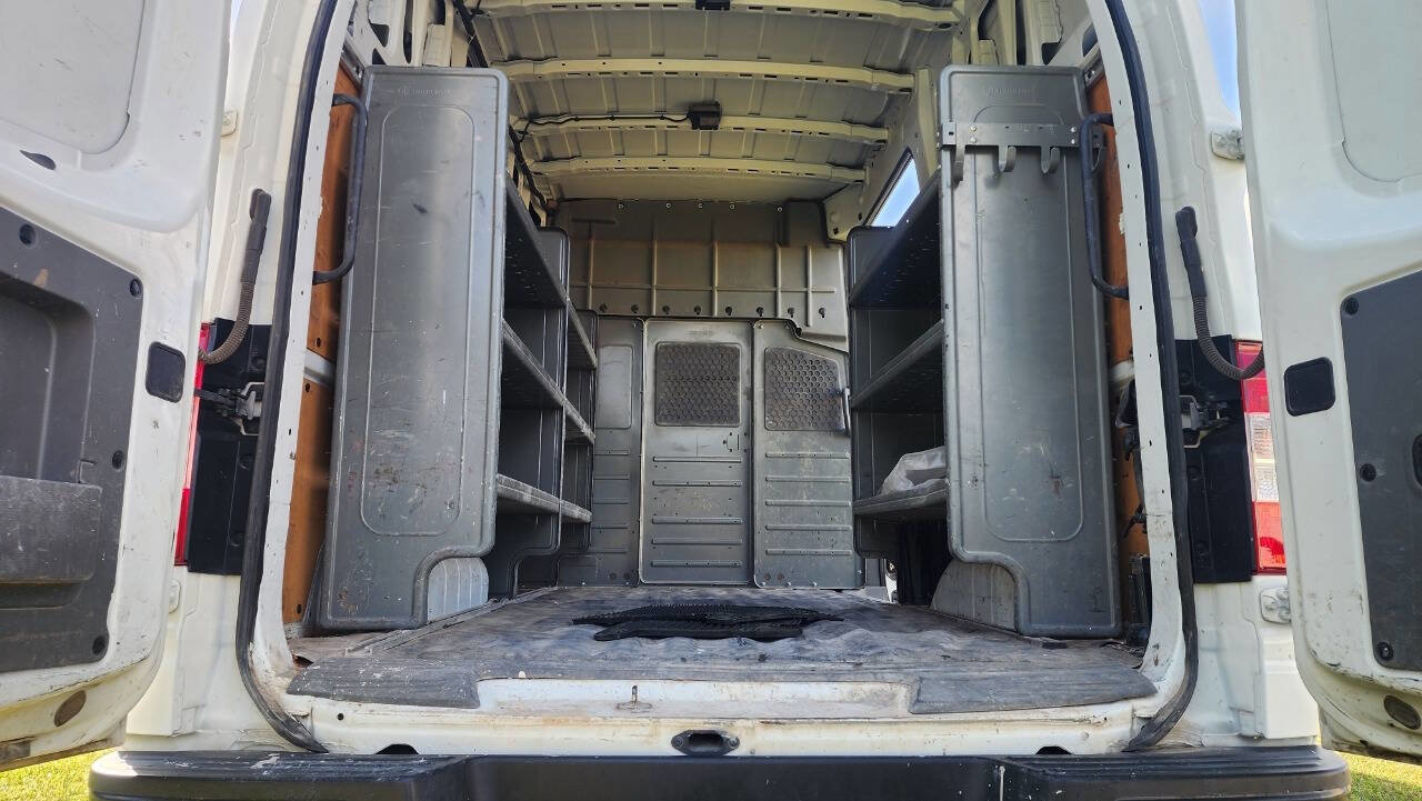 Used 2020 Nissan NV 2500 SV image 13