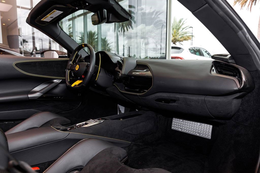 Used 2022 Ferrari SF90 Spider AWD/4WD image 15
