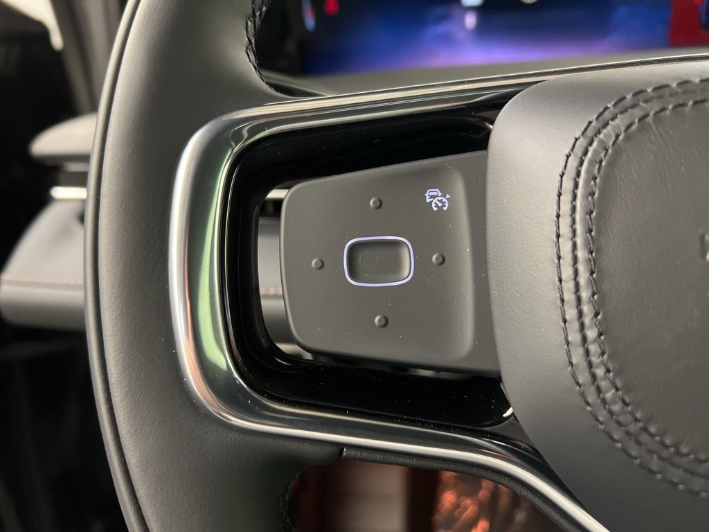 Used 2025 Lincoln Nautilus Premier w/ Equipment Group 102A image 15