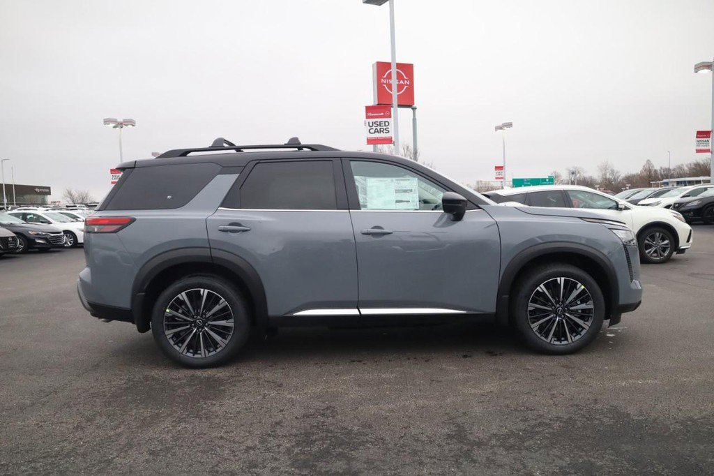 New 2026 Nissan Pathfinder Platinum image 4