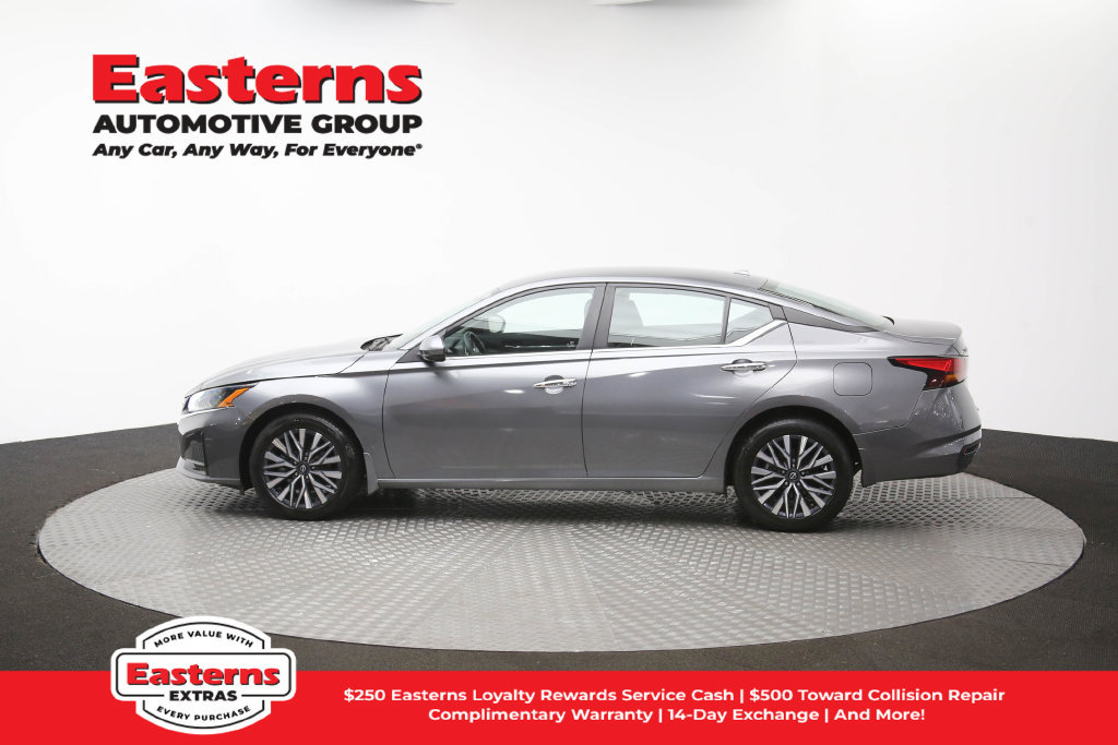 Used 2023 Nissan Altima 2.5 SV AWD/4WD image 61
