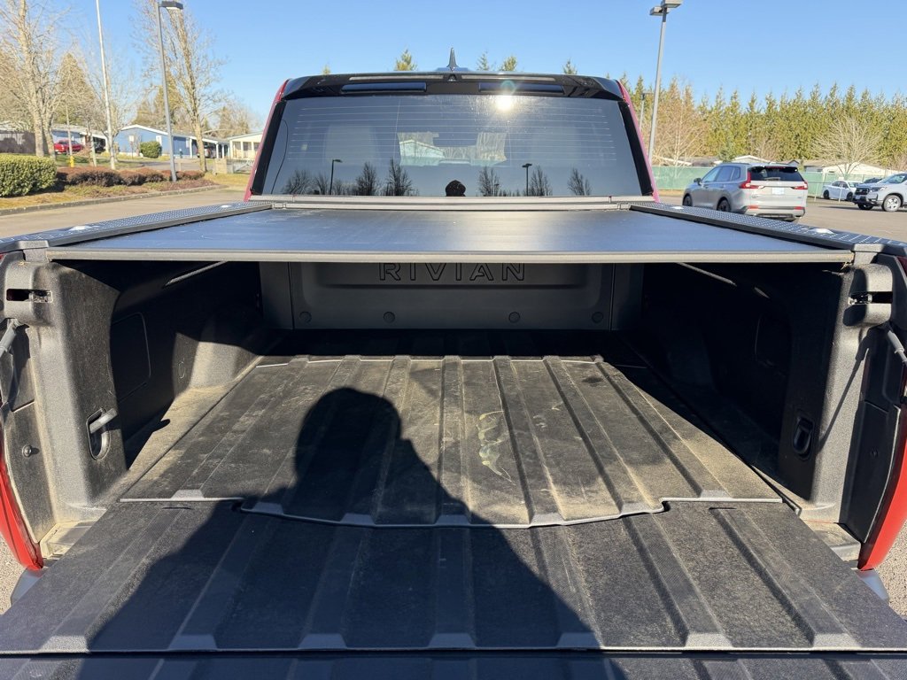 Used 2025 Rivian R1T Adventure image 11