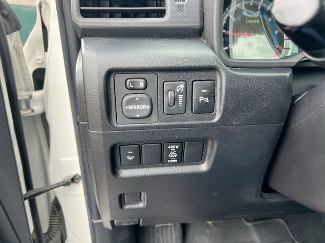 Used 2018 Toyota 4Runner Limited image 17